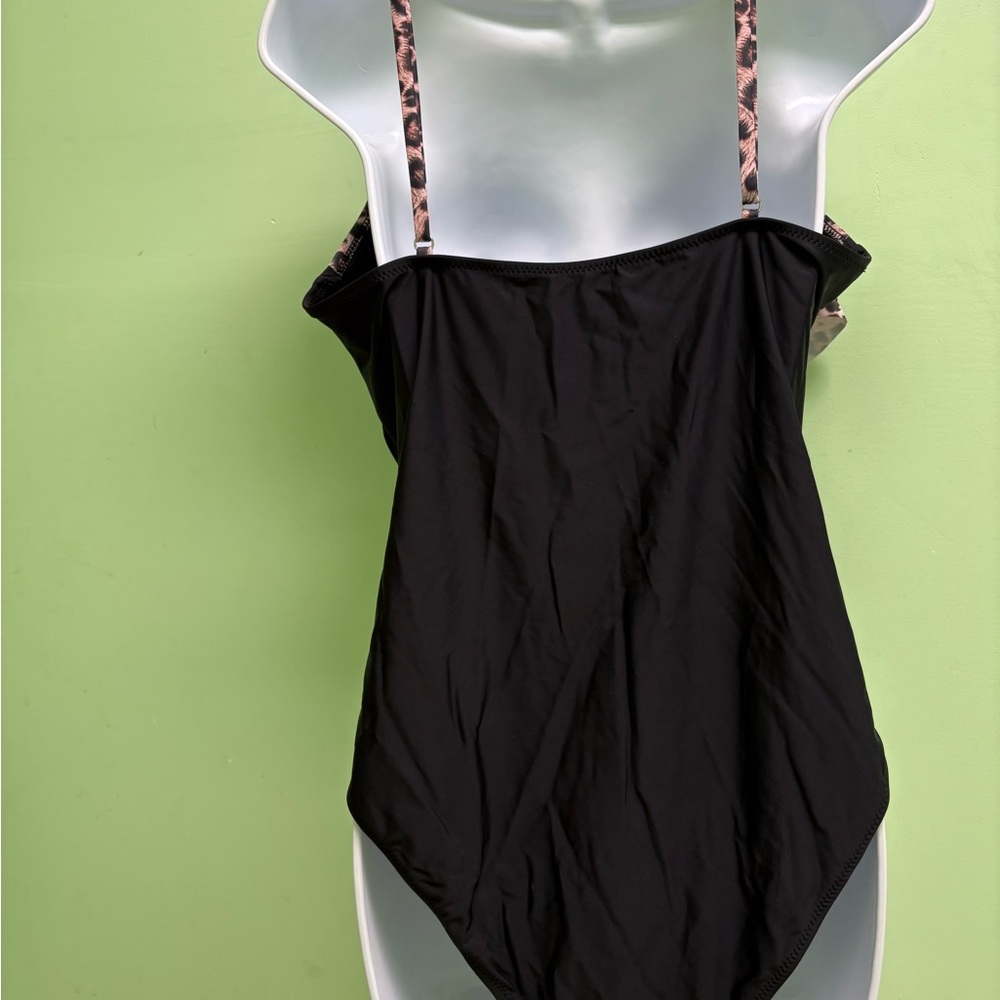 Leopard Print Ruffle Swimsuit - Picture 2 of 6